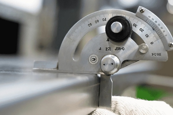 sheet metal bending measure
