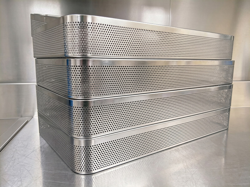 Electropolished stainless steel surgical trays with mirror finish