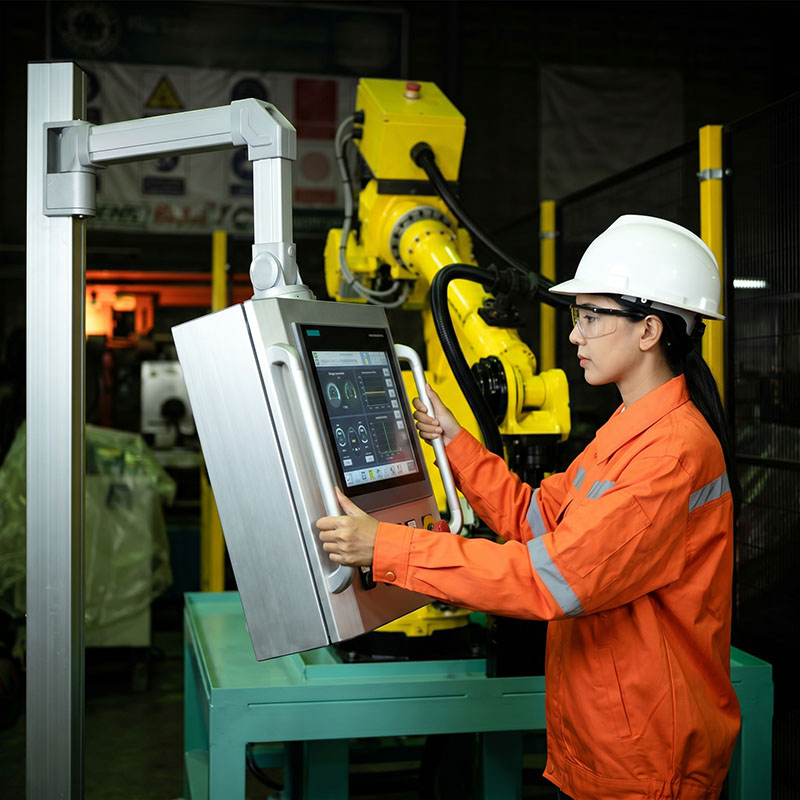 Ergonomic HMI interface in robotic automation cell