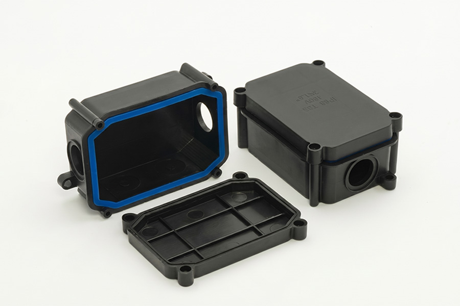IP68 rated waterproof polycarbonate IoT enclosure