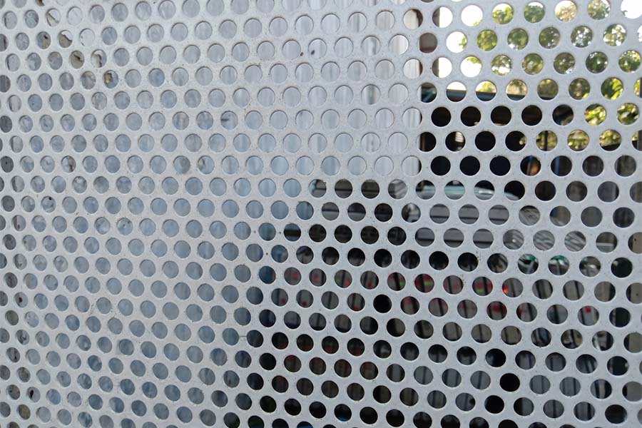 Precision ventilation louvers for thermal management