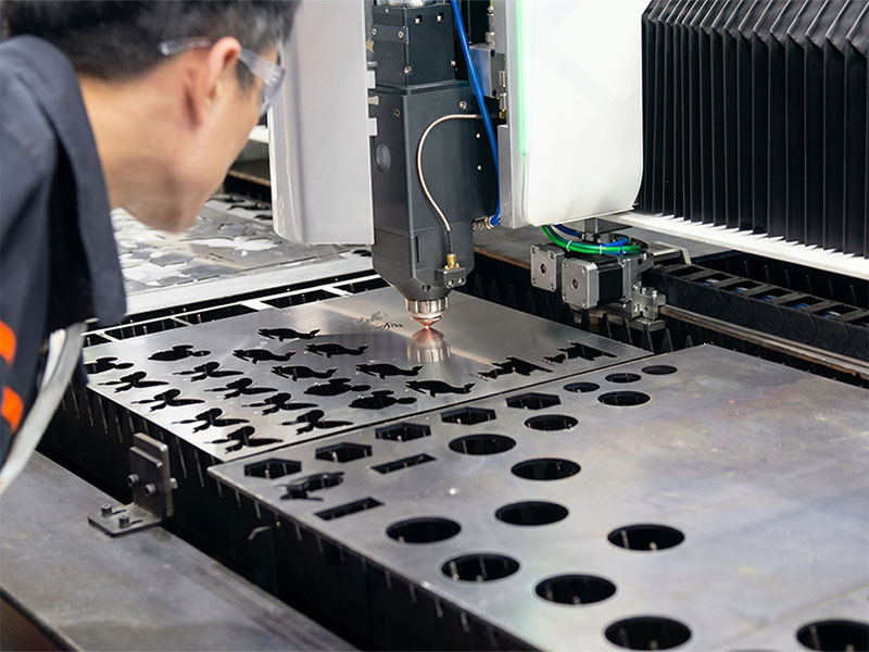 Zero-tooling laser prototyping