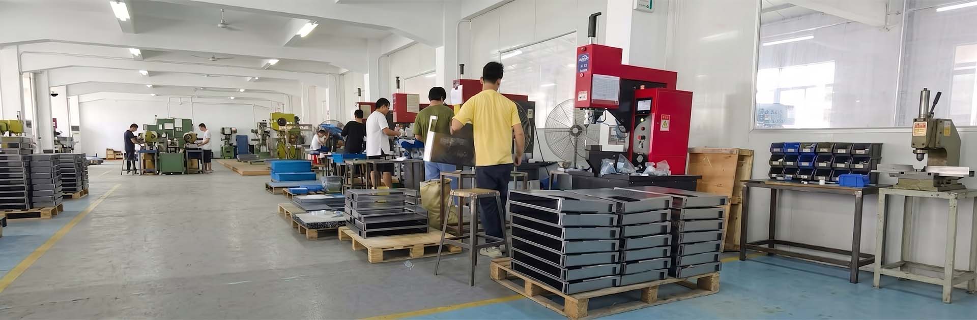 Sheet metal mass production line with skilled hardware operators