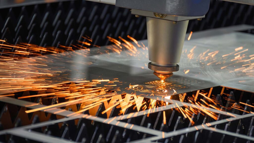 Industrial fiber laser cutting sheet metal